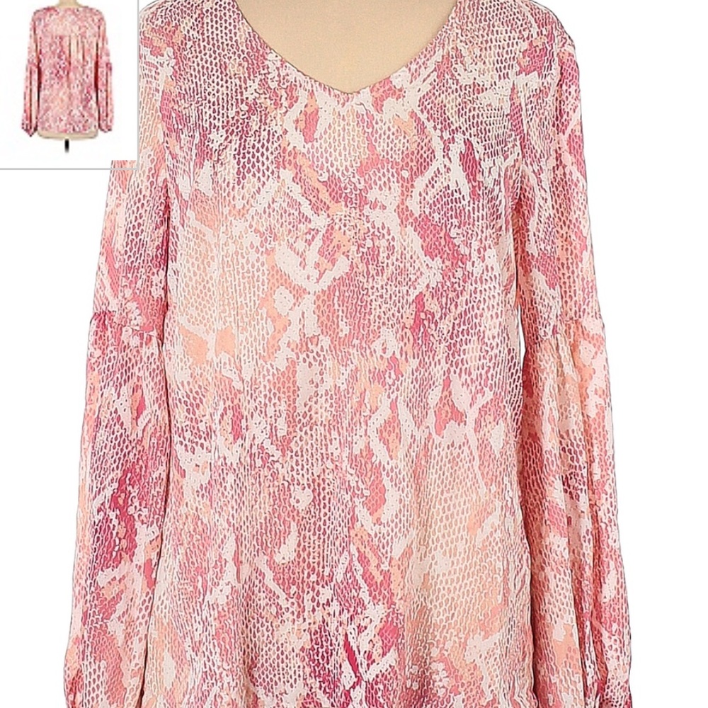 CAbi. Size Small.NWT pink leopard print blouse, balloon sleeve.💕💗